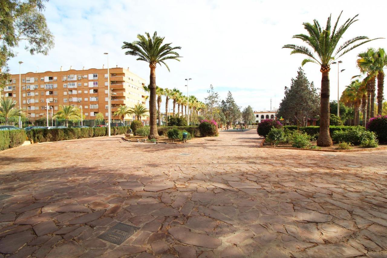 Global Properties, Los Claveles - Practico Apartamento Con Wifi En Puerto De Sagunto Exterior photo