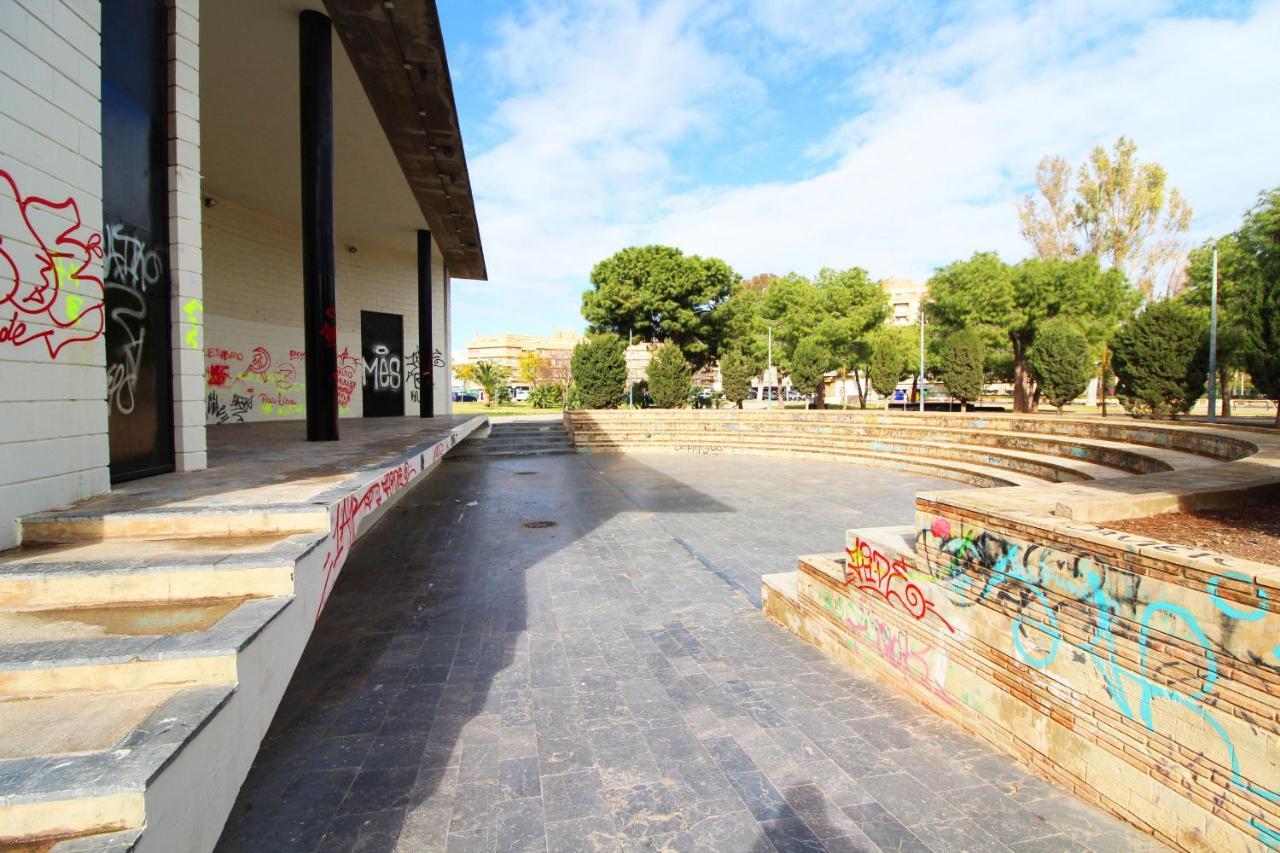 Global Properties, Los Claveles - Practico Apartamento Con Wifi En Puerto De Sagunto Exterior photo